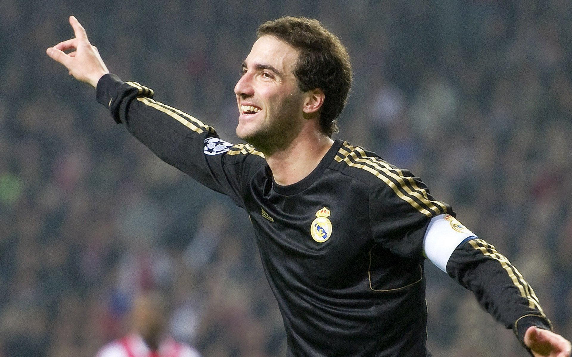 随机俱乐部足球联赛：明星云集争夺冠军，足球俱乐部冠军含金量排名